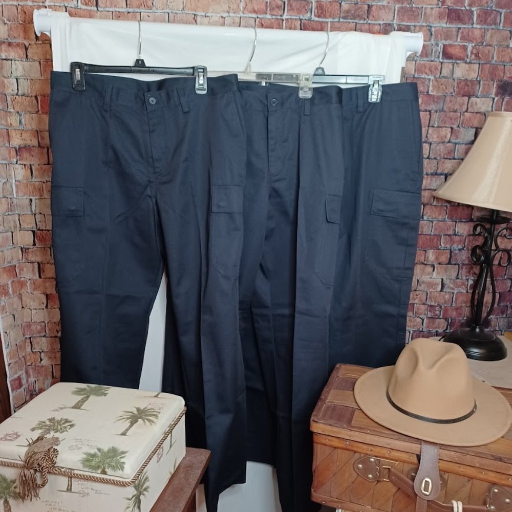 NWT - 3 Pairs of Edwards Utility Chino Cargo Pants - Size 34 UL - Mens - NAVY